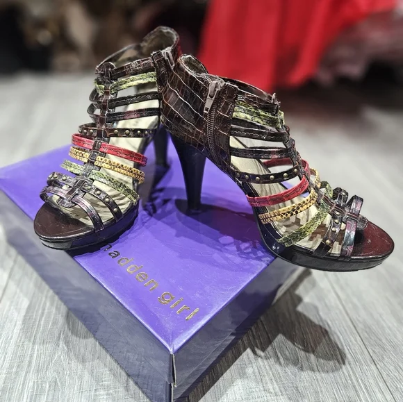 Madden Girl womens kickoff open-toe platform high-heeled Strappy Shoes 9 - Picture 3 of 7